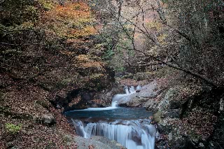 「三重の滝」のサムネイル画像