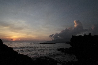 「ホテルから眺める朝日」のサムネイル画像