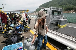 「働くお姉さん」のサムネイル画像