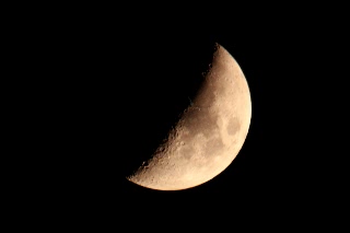 「六日月」のサムネイル画像