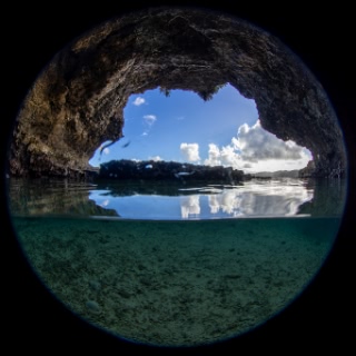 「青の洞窟」のサムネイル画像