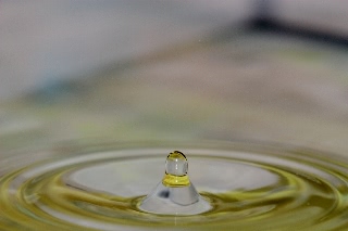 「電球？」のサムネイル画像