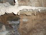 「鍾乳洞」のサムネイル画像