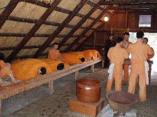 「タコ部屋の様子」のサムネイル画像