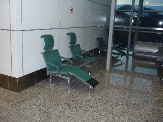 「kuala-lumpurにあった椅子」のサムネイル画像