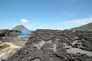 「南原千畳岩海岸」のサムネイル画像