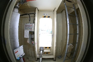 「橋脚の中」のサムネイル画像