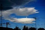 「沈みゆく月」のサムネイル画像