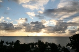 「ホテルから眺める夕日」のサムネイル画像