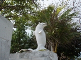 「kutaビーチの石像」のサムネイル画像